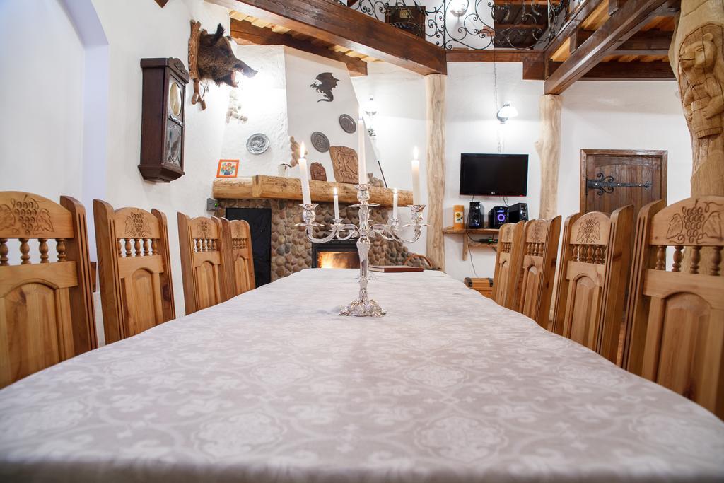 Karalinski Falvarok Tyzengauza Hotel Korolino  Room photo