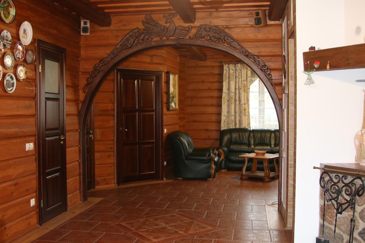 Karalinski Falvarok Tyzengauza Hotel Korolino  Exterior photo